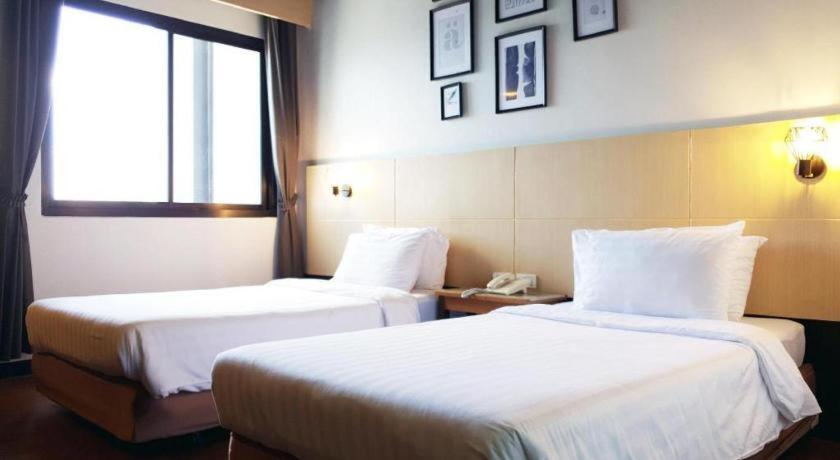 Southern View Hotel Pattani Bagian luar foto